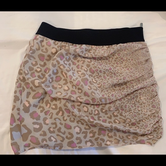 Skirt - Picture 2 of 3